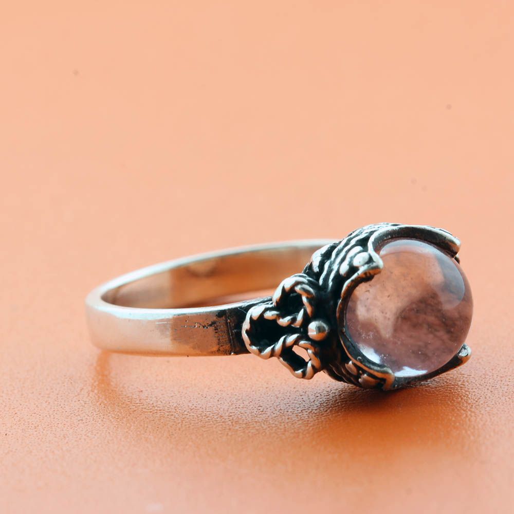 Gotlandsk ring med rosa agatsten