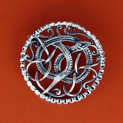 Pitney.broche.silver