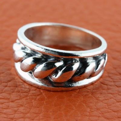 snoet-ring